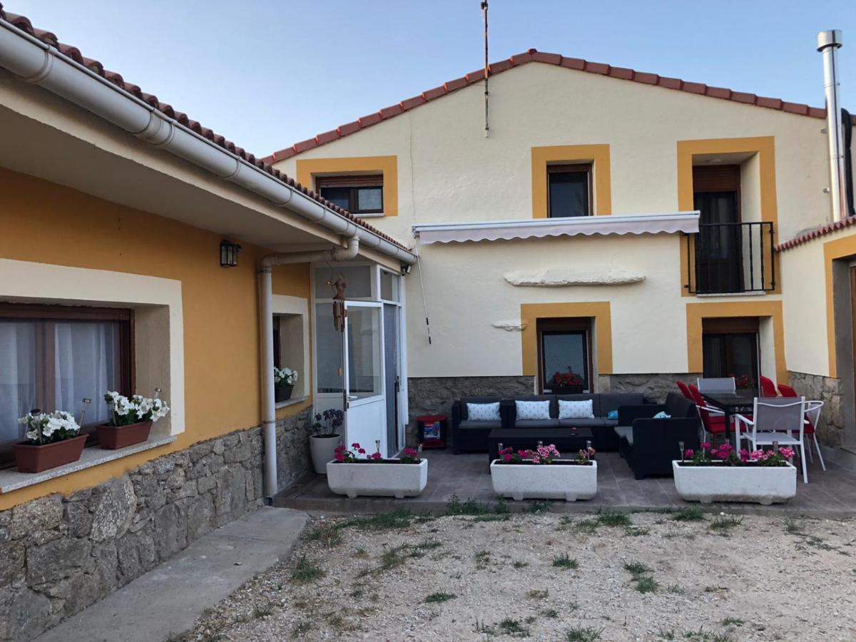 Casa Rural Los 7 Pinos De Gredos Navarredonda de Gredos Eksteriør billede