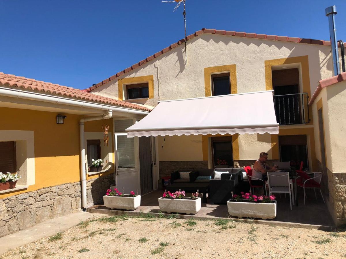 Casa Rural Los 7 Pinos De Gredos Navarredonda de Gredos Eksteriør billede