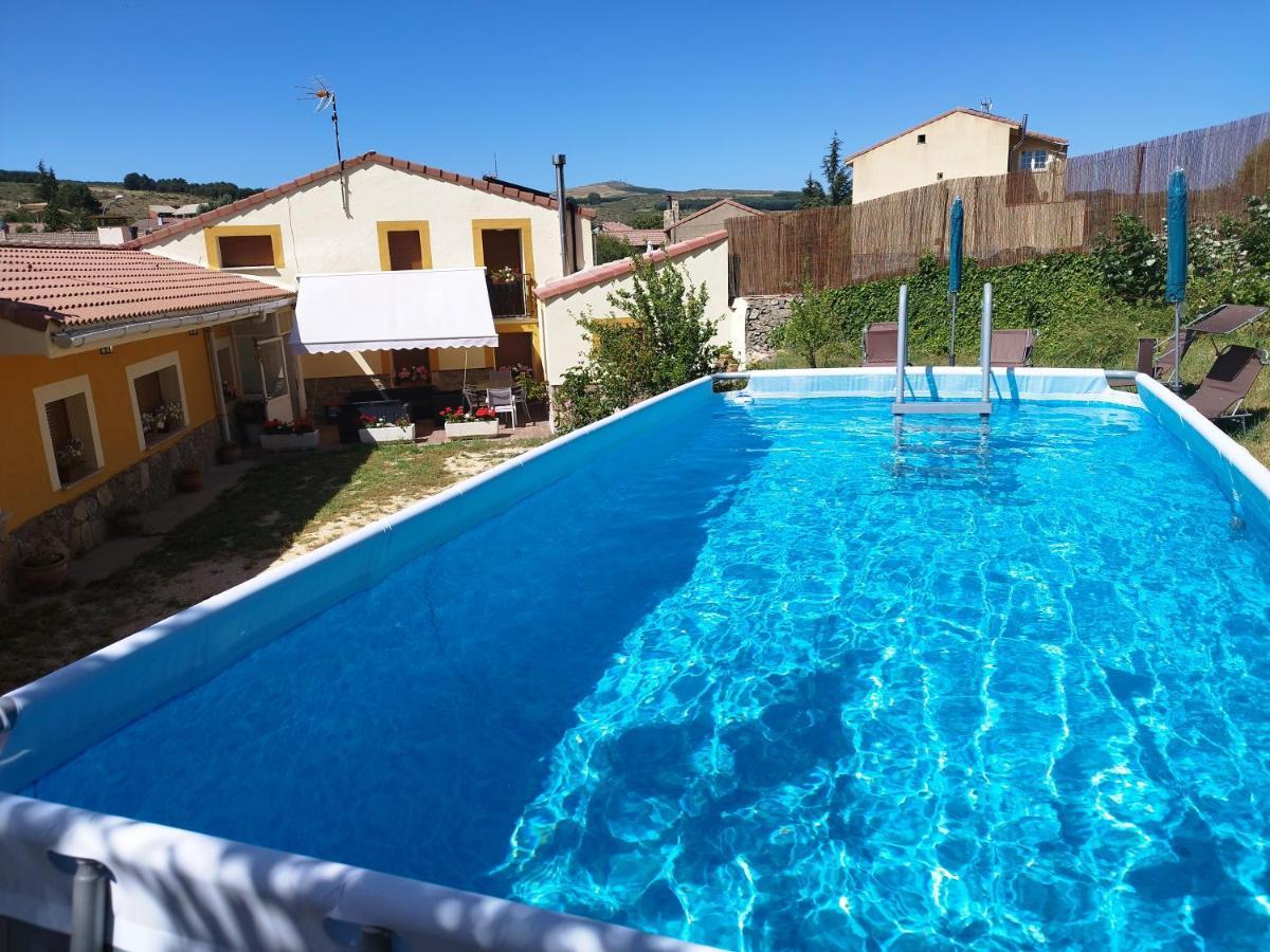 Casa Rural Los 7 Pinos De Gredos Navarredonda de Gredos Eksteriør billede